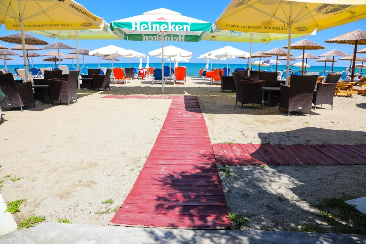 Vera Olympic Beach Exterior photo