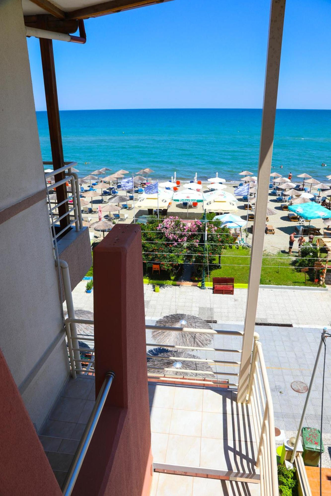 Vera Olympic Beach Exterior photo